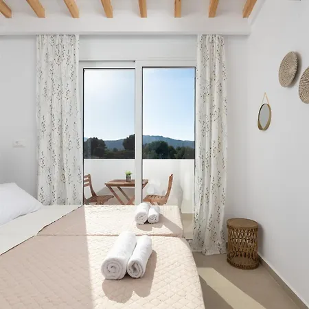 Villa Amora Pool Gennadi