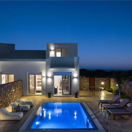 Amora Pool *