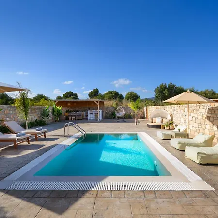 Villa Amora Pool