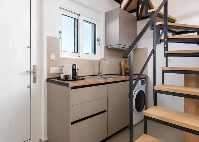 Amora Pool * Jenádi