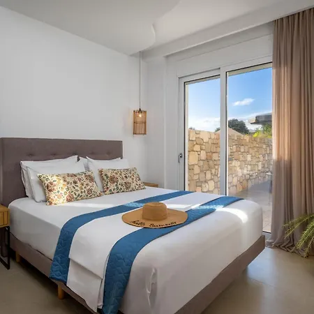 Amora Pool Villa